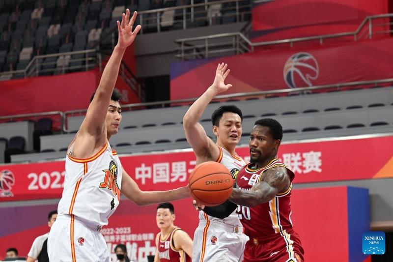 并在恢复后 并在恢复后