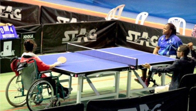 他利用自己 他利用自己